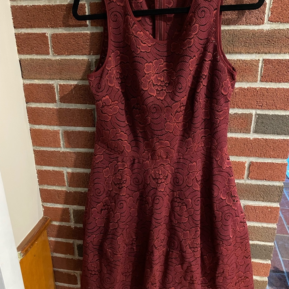 Tommy Burgundy knee length dress